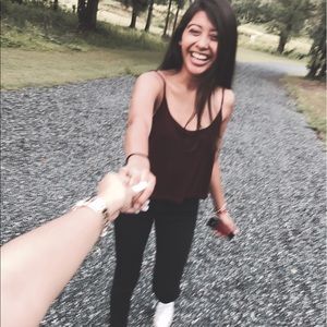 Meet your Posher, Leslie