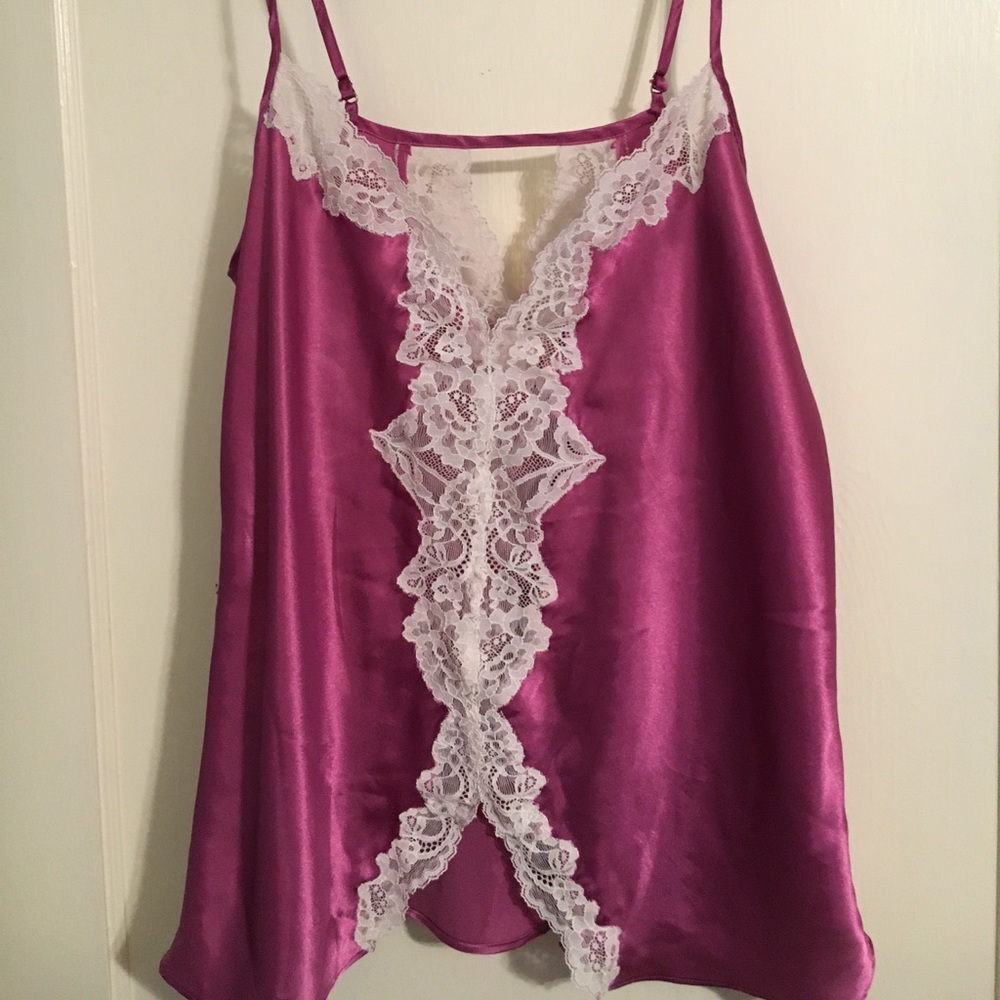 Oscar De La Renta Pink Label sleep top