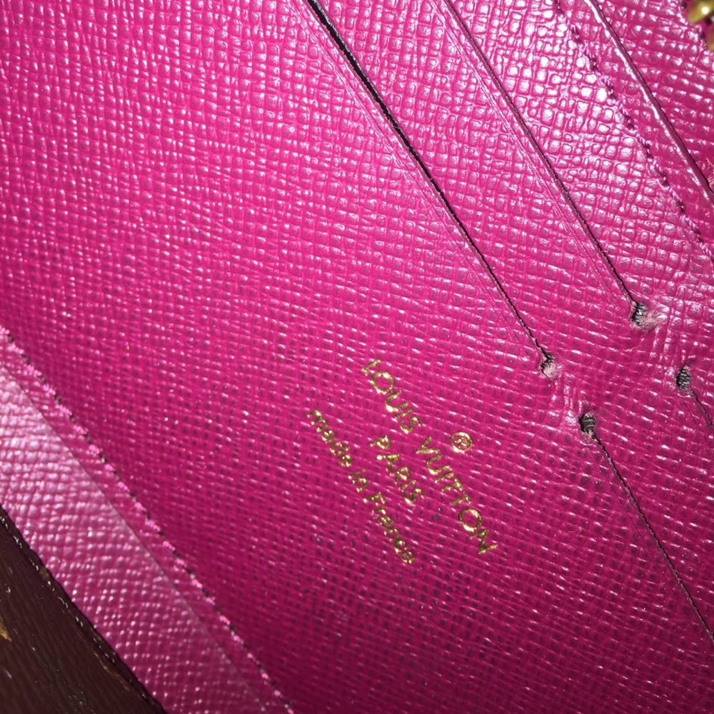 Louis Vuitton Clemente Wallet (monogram) - Picture 4 of 8