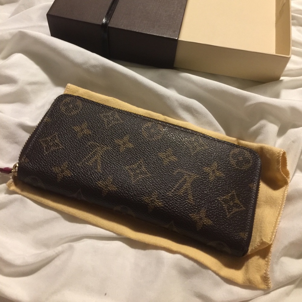 Louis Vuitton Clemente Wallet (monogram) - Picture 7 of 8