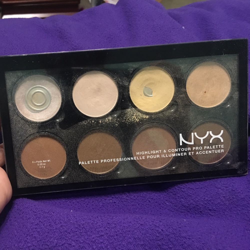 Makeup bundle! - Picture 3 of 8