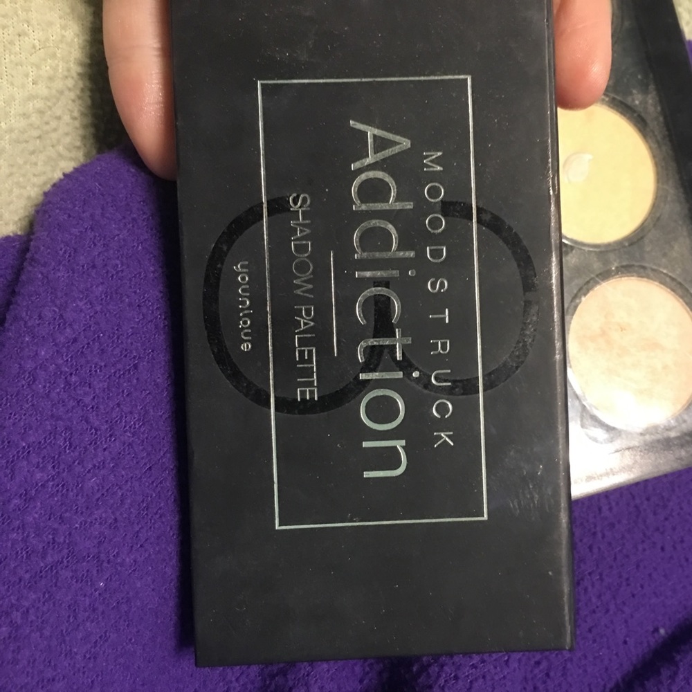 Makeup bundle! - Picture 4 of 8