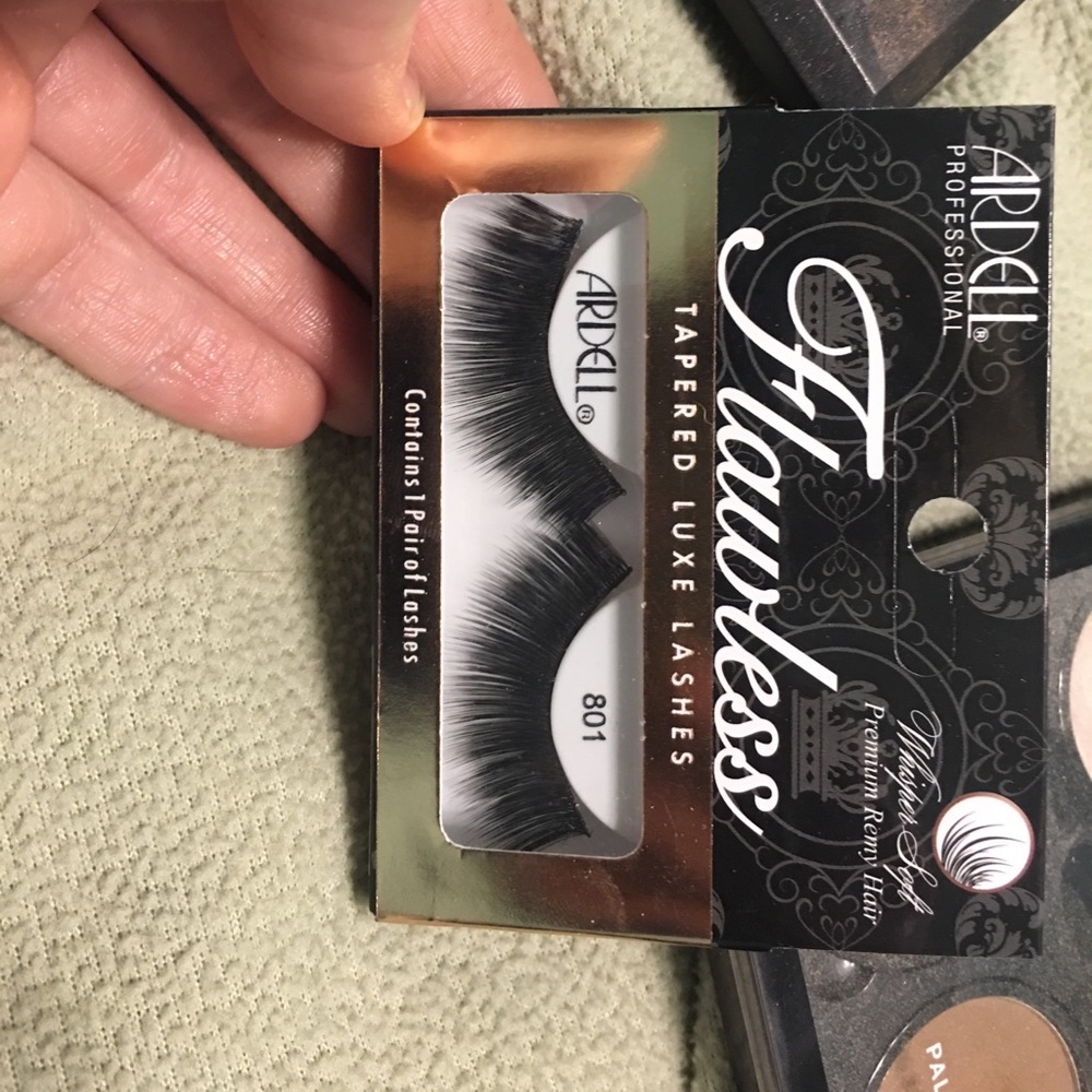 Makeup bundle! - Picture 6 of 8