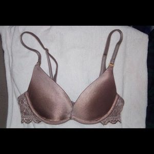 Simple sexy grayish bra