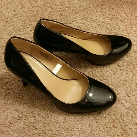 Heels - Picture 2 of 4