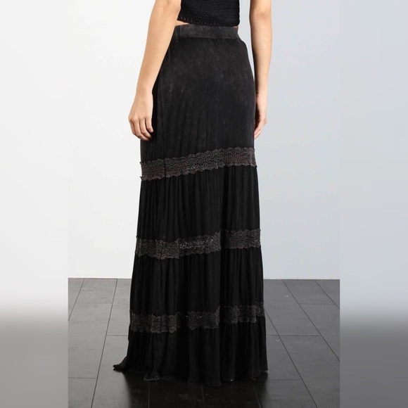 FLASH SALE BLACK MINERAL WASHED MAXI SKIRT - Picture 3 of 5