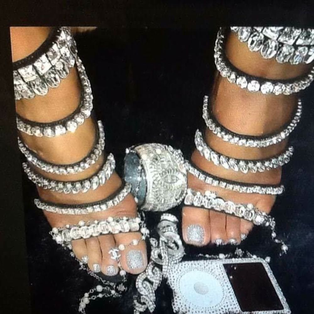 Meet your Posher, Dee arrison