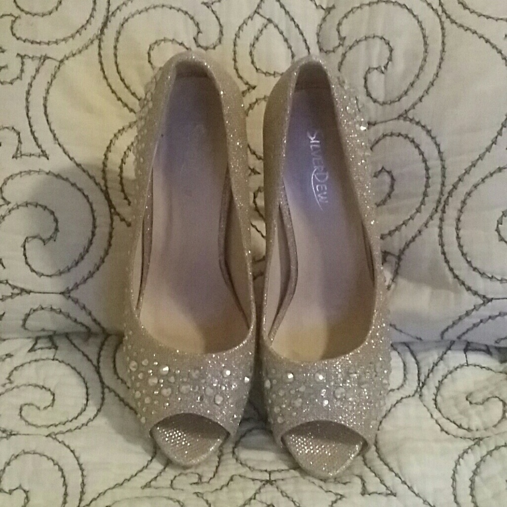 High heels - Picture 3 of 3