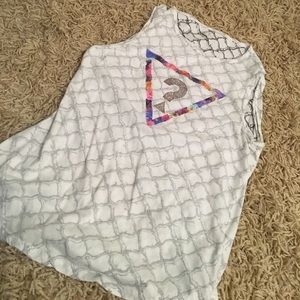 Medium guess tank top in white