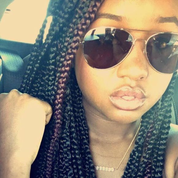 Meet your Posher, Brandi - Picture 1 of 1