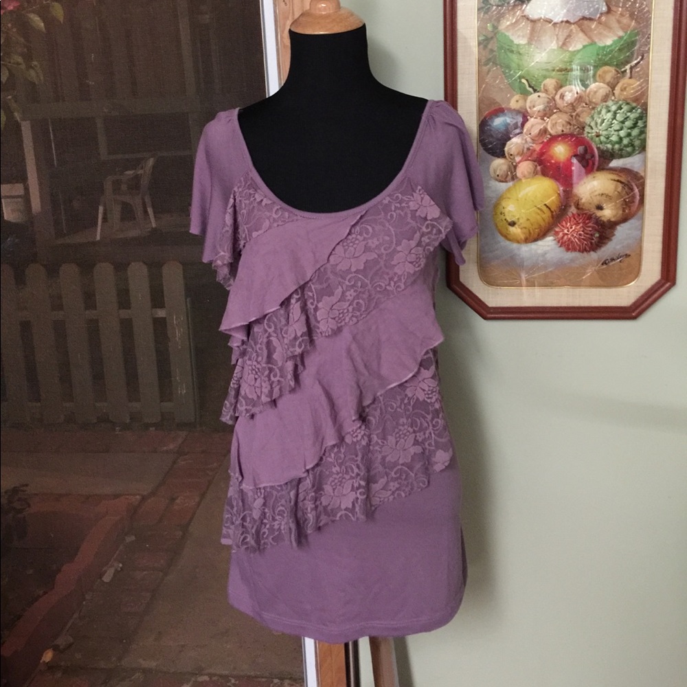 Eyeshadow Ruffle Tiered Blouse, size M