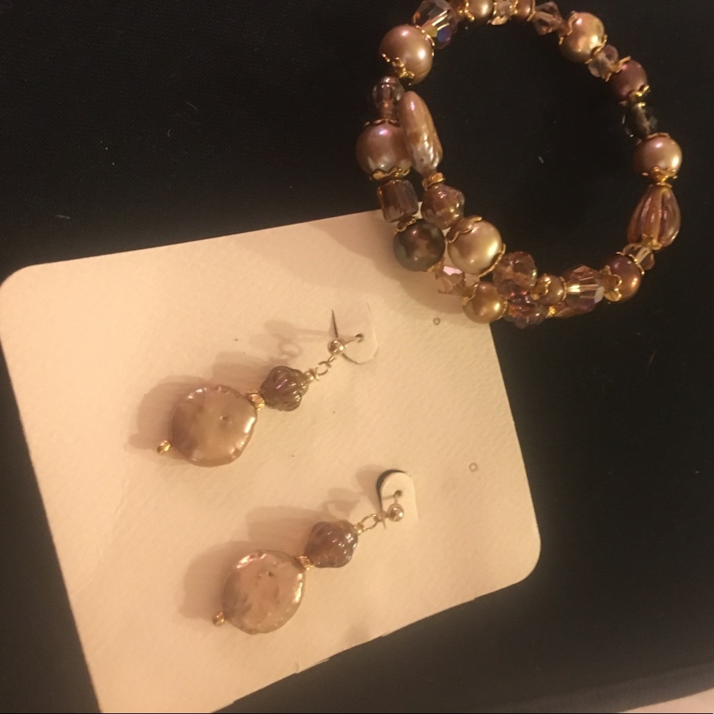 Bracelet and earrings set