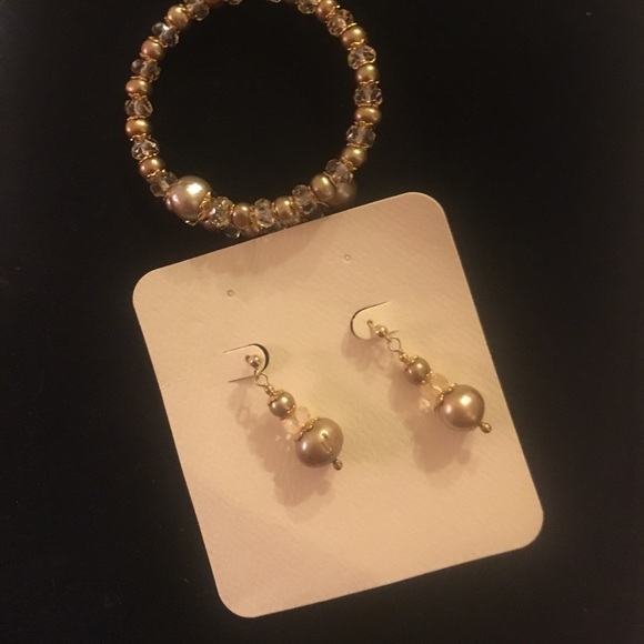 Bracelet and earrings set - Picture 2 of 4