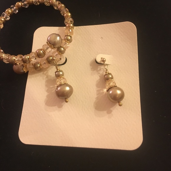 Bracelet and earrings set - Picture 4 of 4