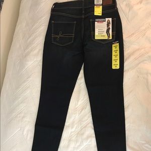 Dark denim jeans NWT