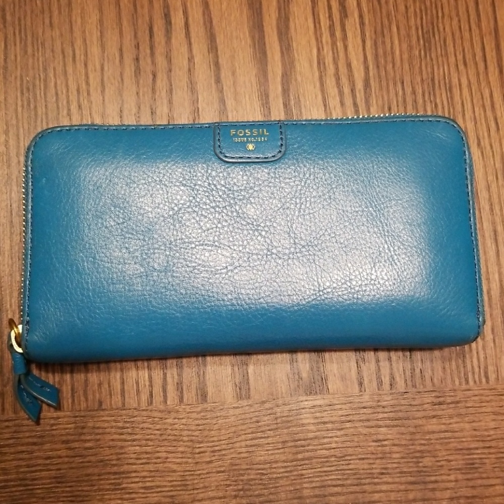 Fossil wallet
