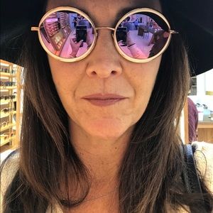 Meet your Posher, Dawn