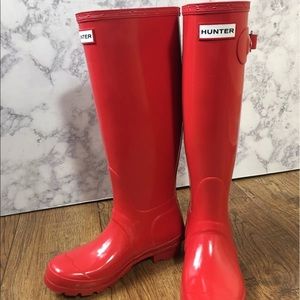Hunter Original Tall Gloss Rain Boots RED size 5