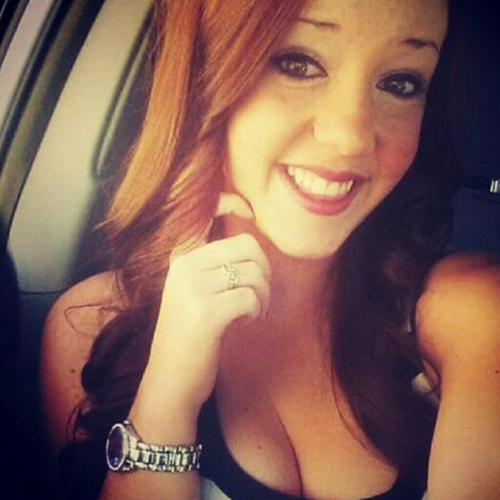 Meet your Posher, Caitlin