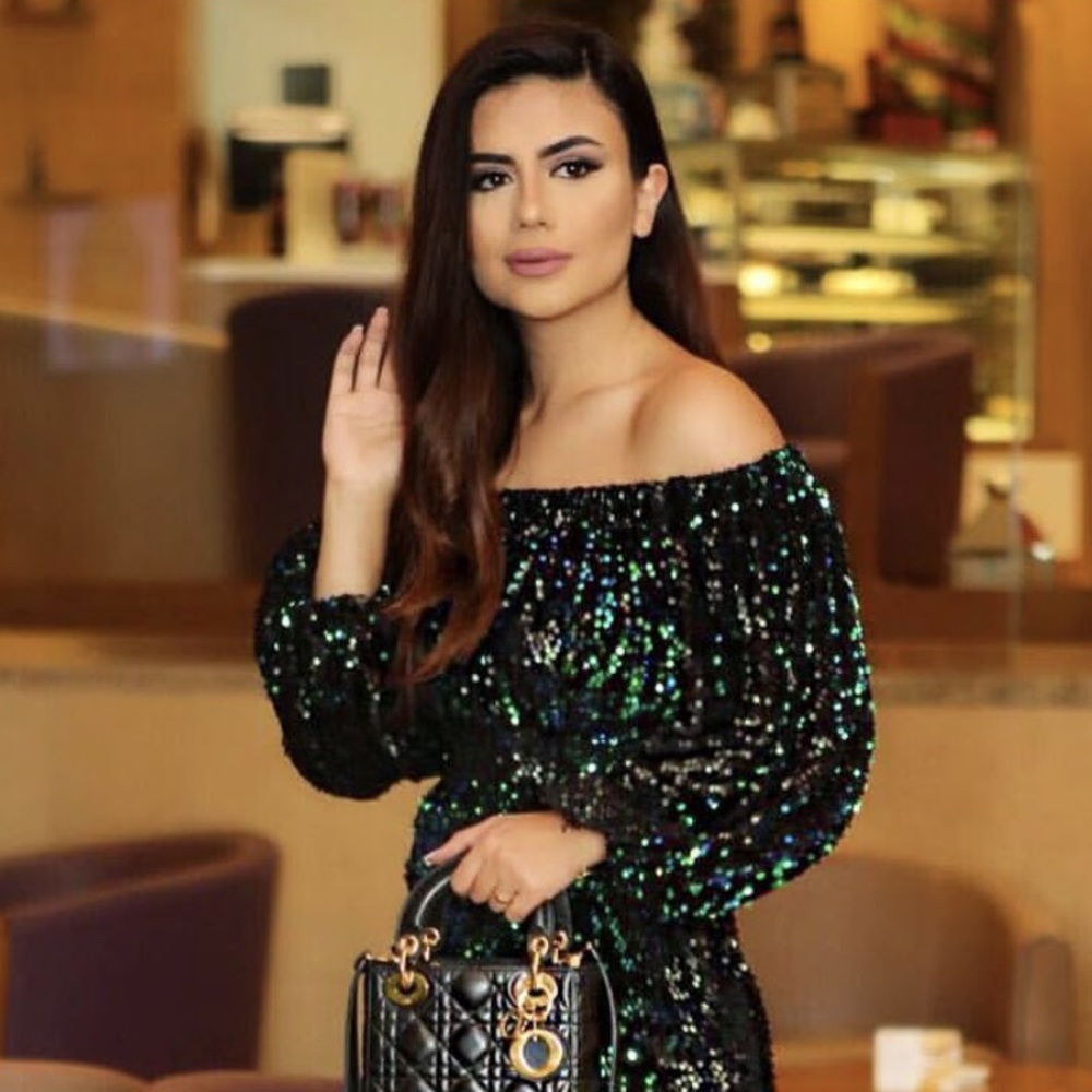 Meet your Posher, Laila