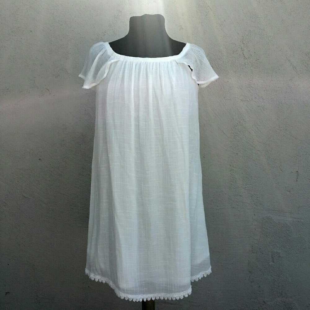White Sundress Med 🌼🍃