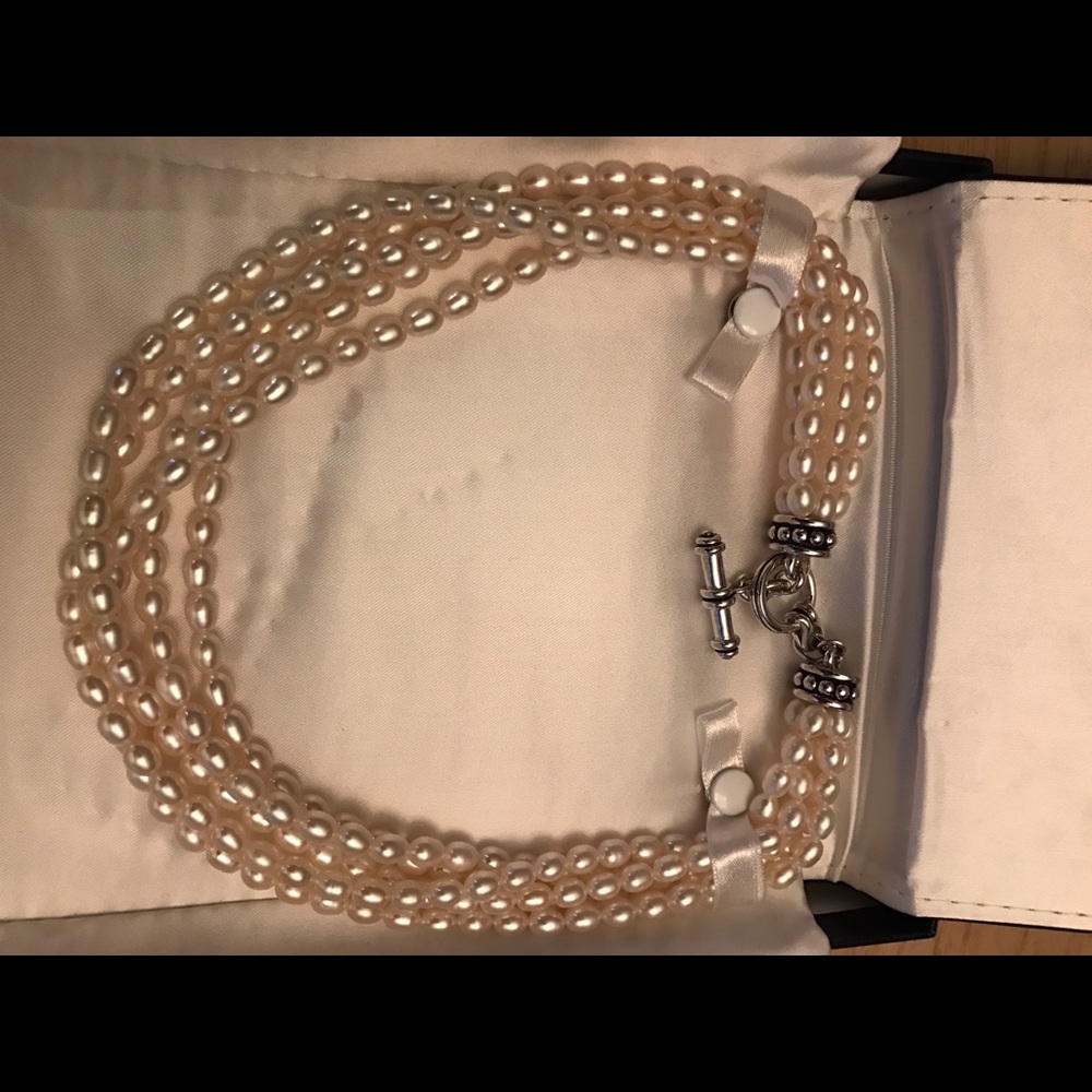 Freshwater pearl necklace