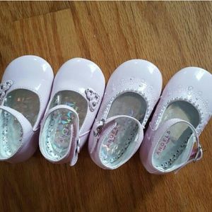 Bundles 2 infant shoes