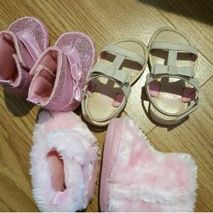 Bundles 3 new born shoes