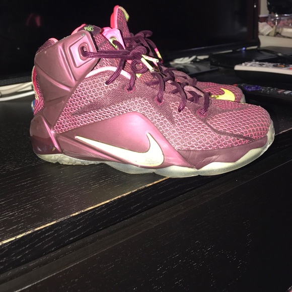 lebron 4 Pink