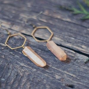 "Prim Prodigy"🌵Peach Quartz Crystal Earings