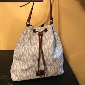 Michael Kors drawstring handbag large Frankie