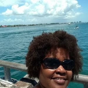 Meet your Posher, Regina