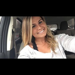 Meet your Posher, Gabrielle
