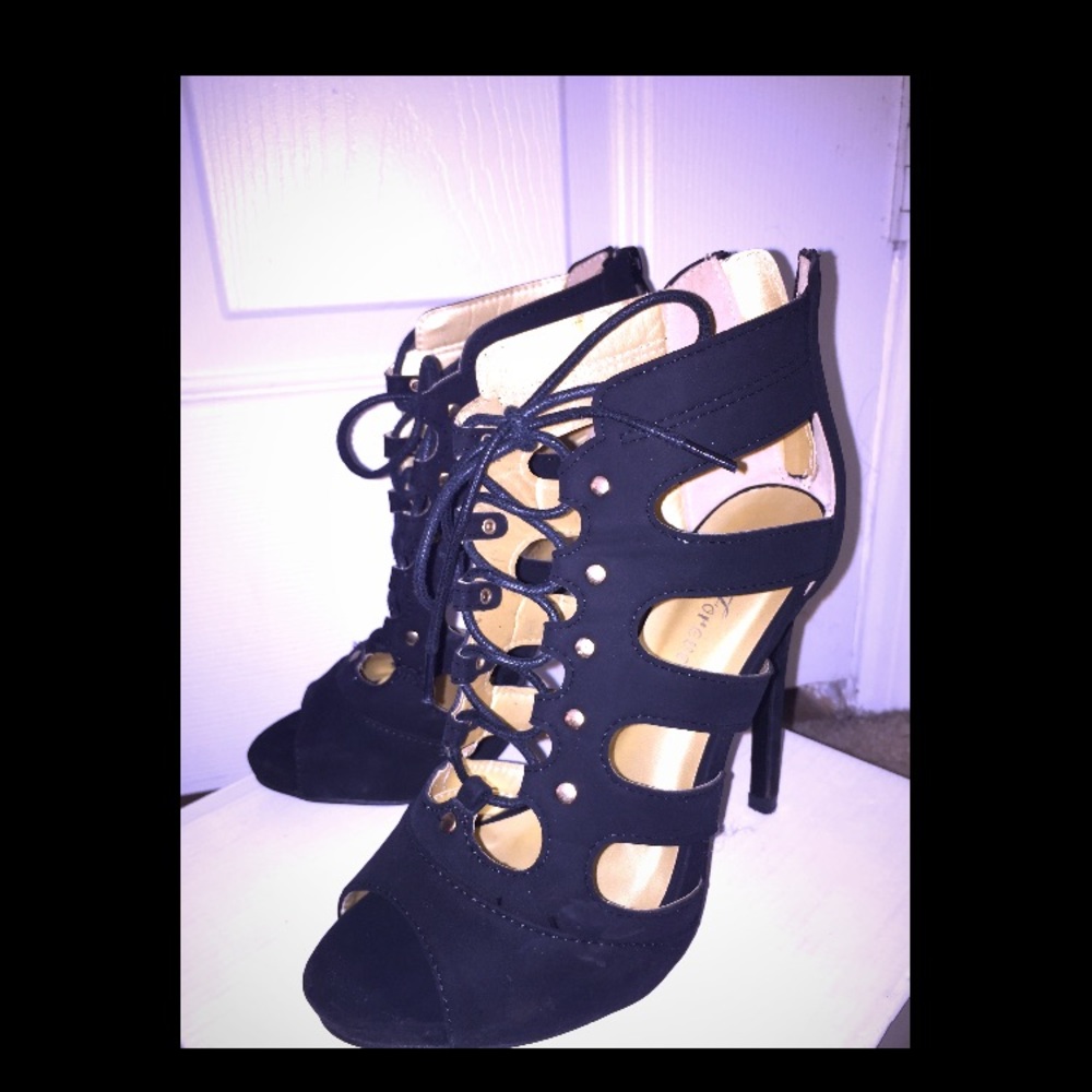 Black lace up heels