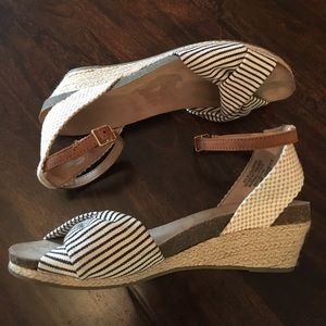 Strapped canvas wedge cutout sandals