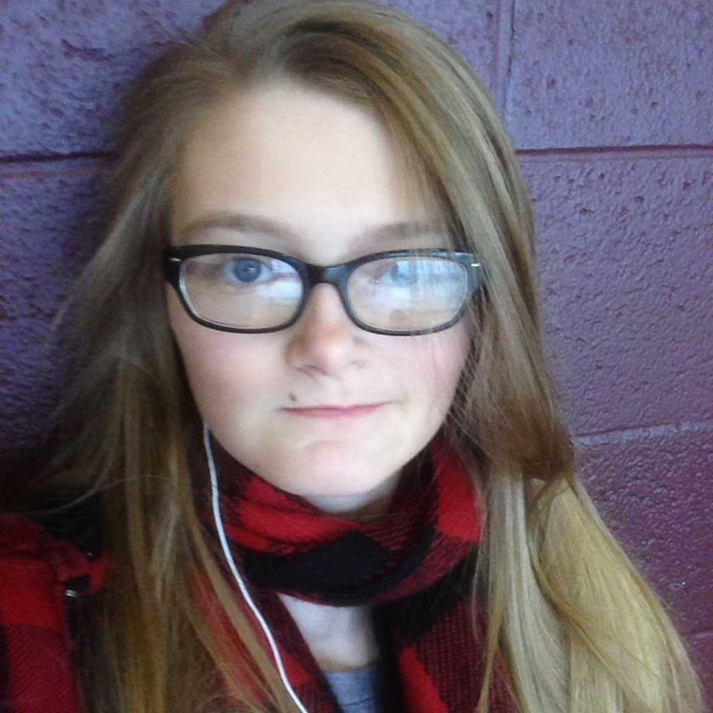 Meet your Posher, Makenzie