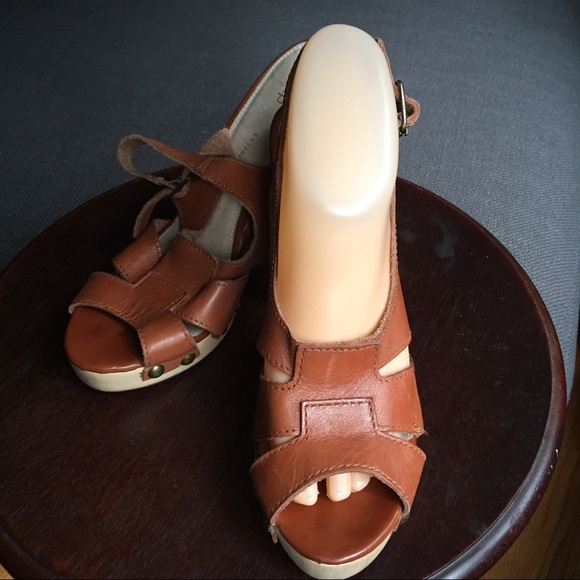 GAP Clog Platform Heel Sandals 9 - Picture 2 of 6