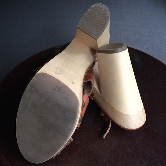 GAP Clog Platform Heel Sandals 9 - Picture 6 of 6