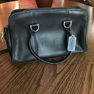 Coach black leather shoulder bag