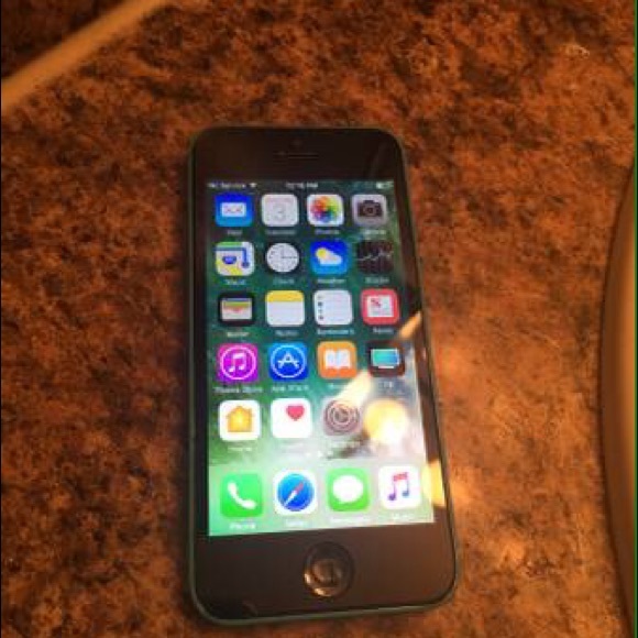 Verizon iPhone 5c - Picture 1 of 2