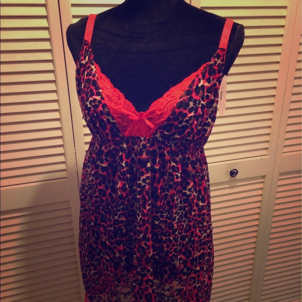 Red lace leopard nightie