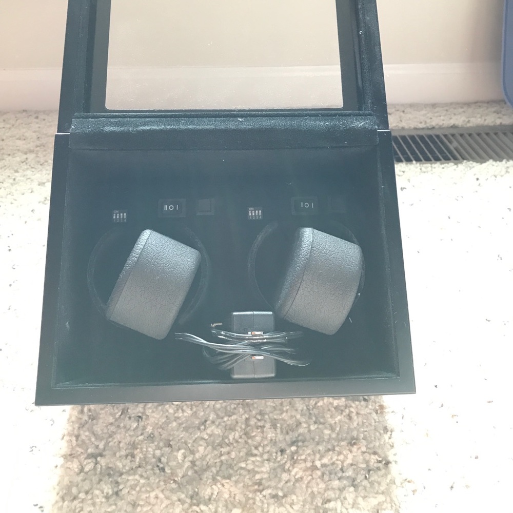 Watch winder