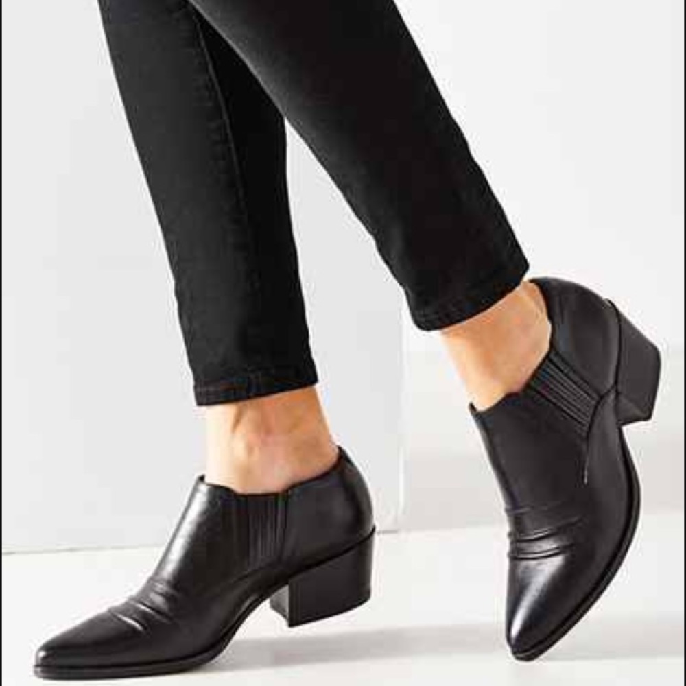 Vagabond - Mandy Western Ankle Bootie