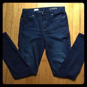 GAP, 29L, dark wash, Highrise, skinny jean