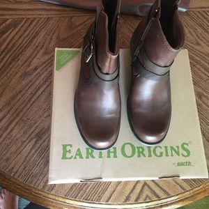Earth Origins, brown short boot