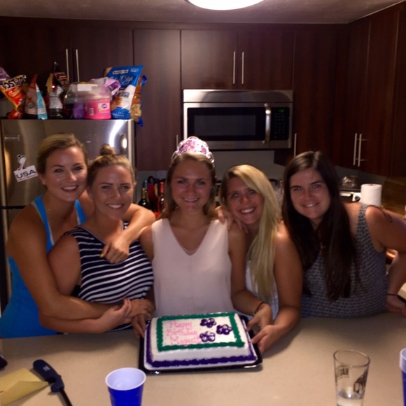 Meet your Posher, Kaylee - Picture 4 of 4