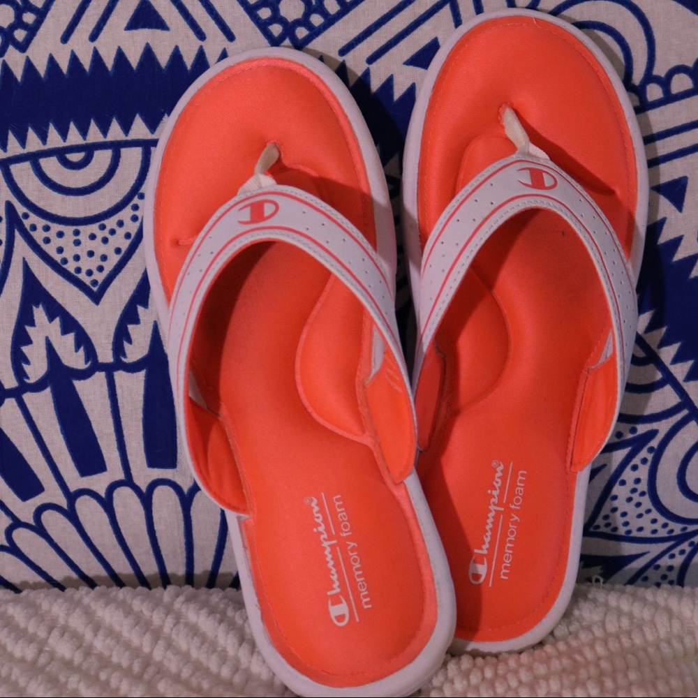 Champion flip flops