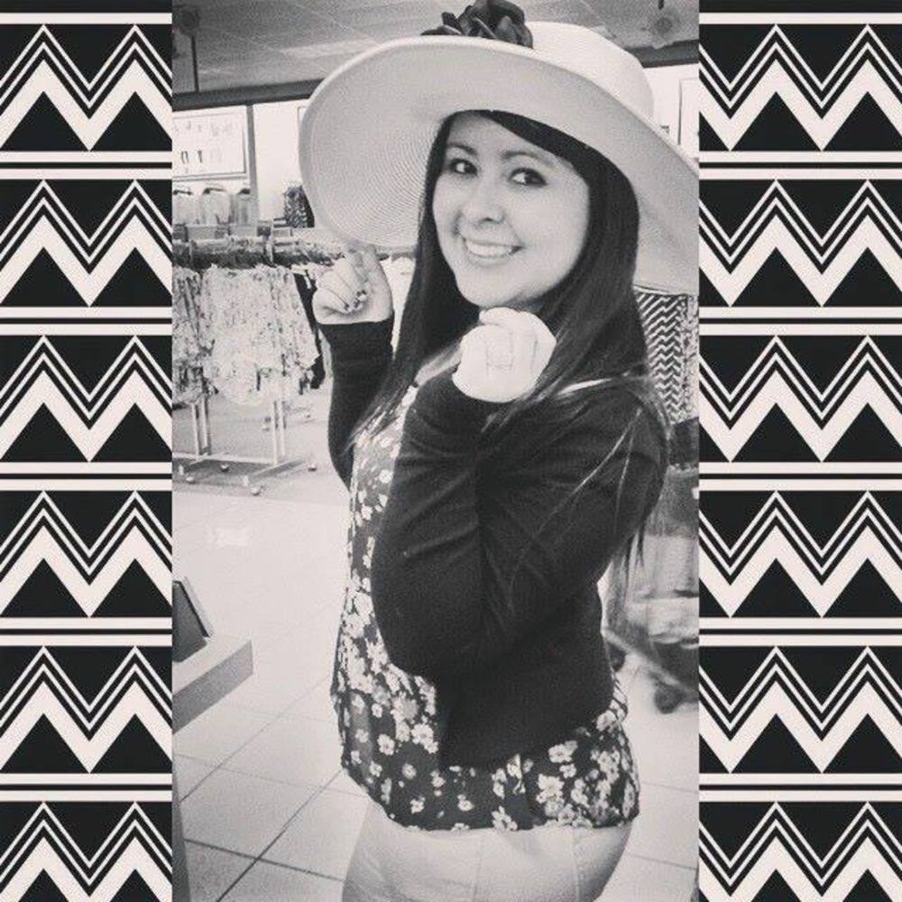 Meet your Posher, Kenia