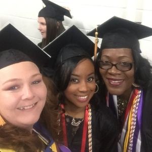 Meet your Posher, Dionne