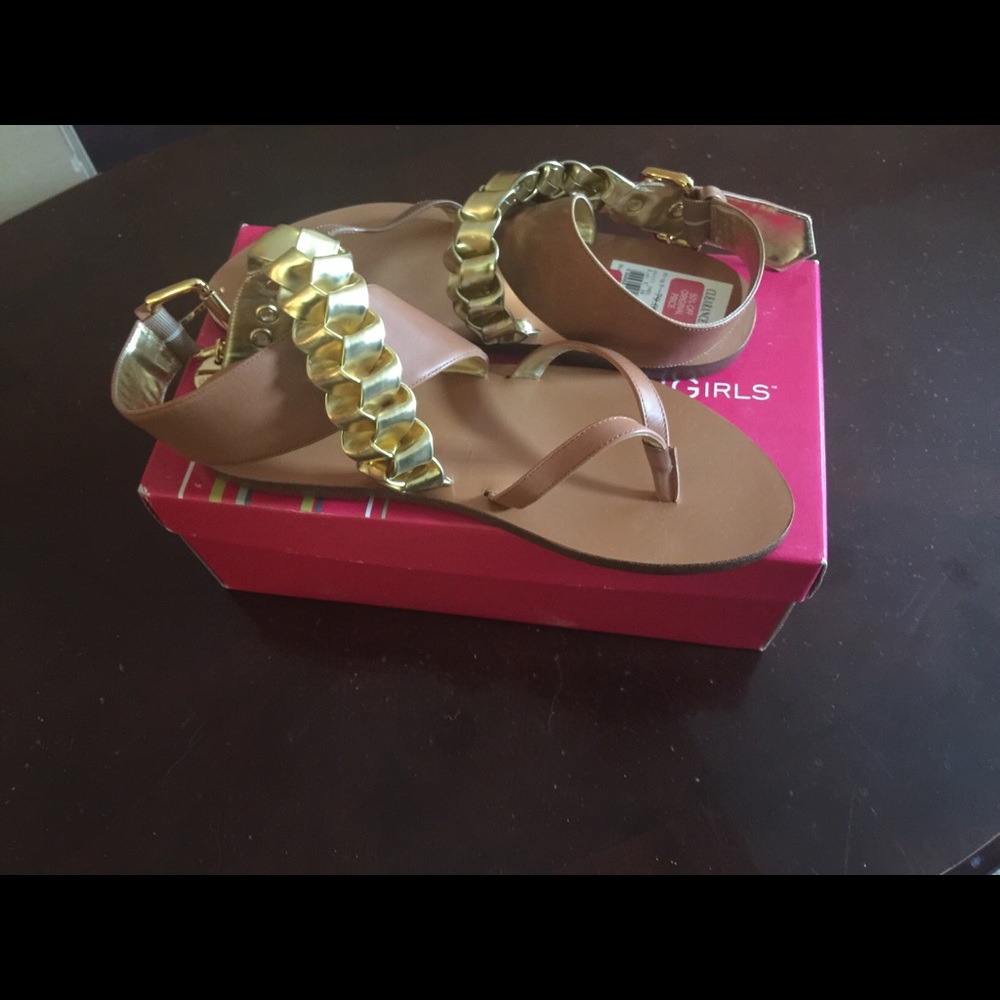 Bcbg girls sandals